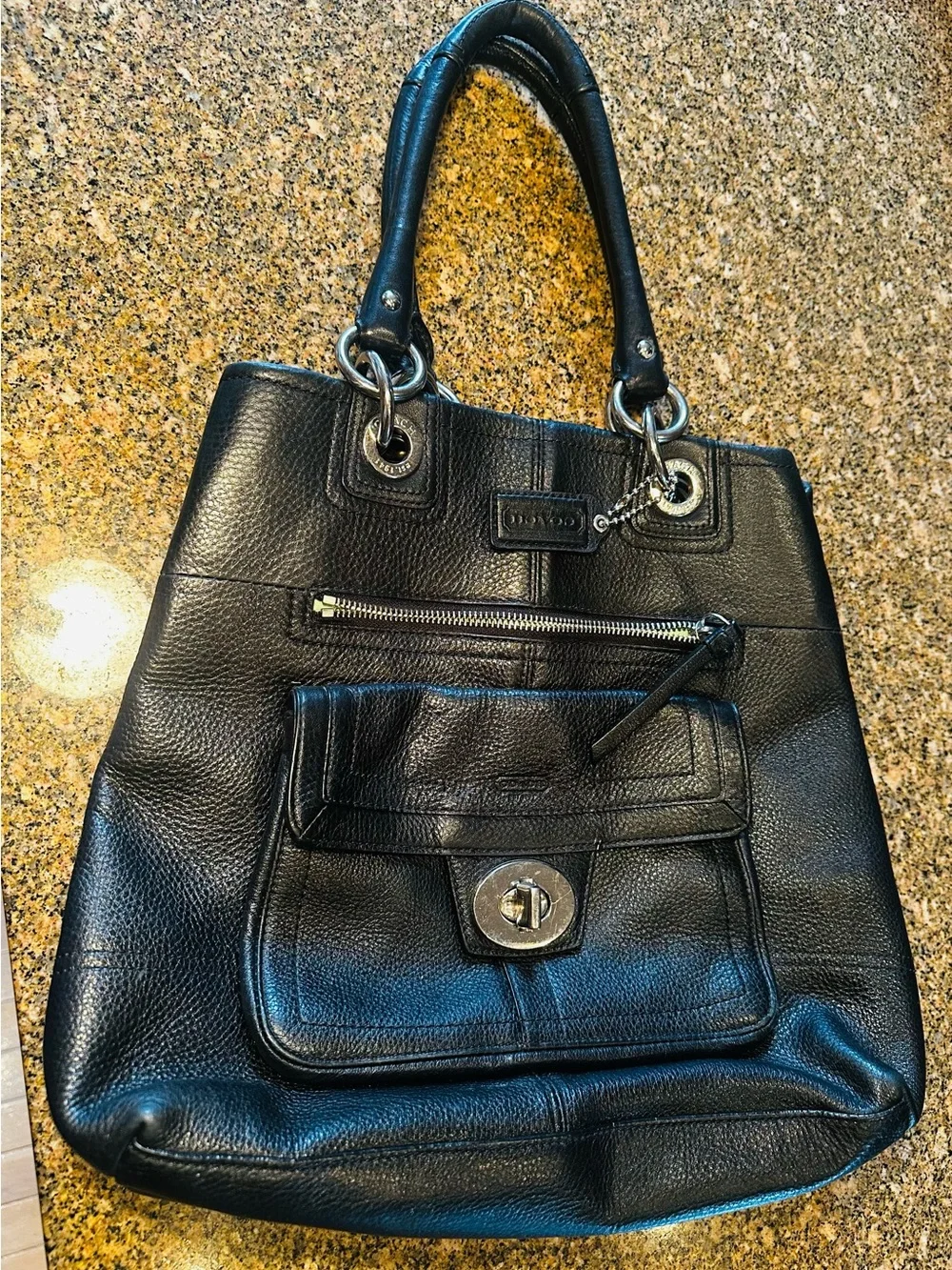 Coach classic hampton